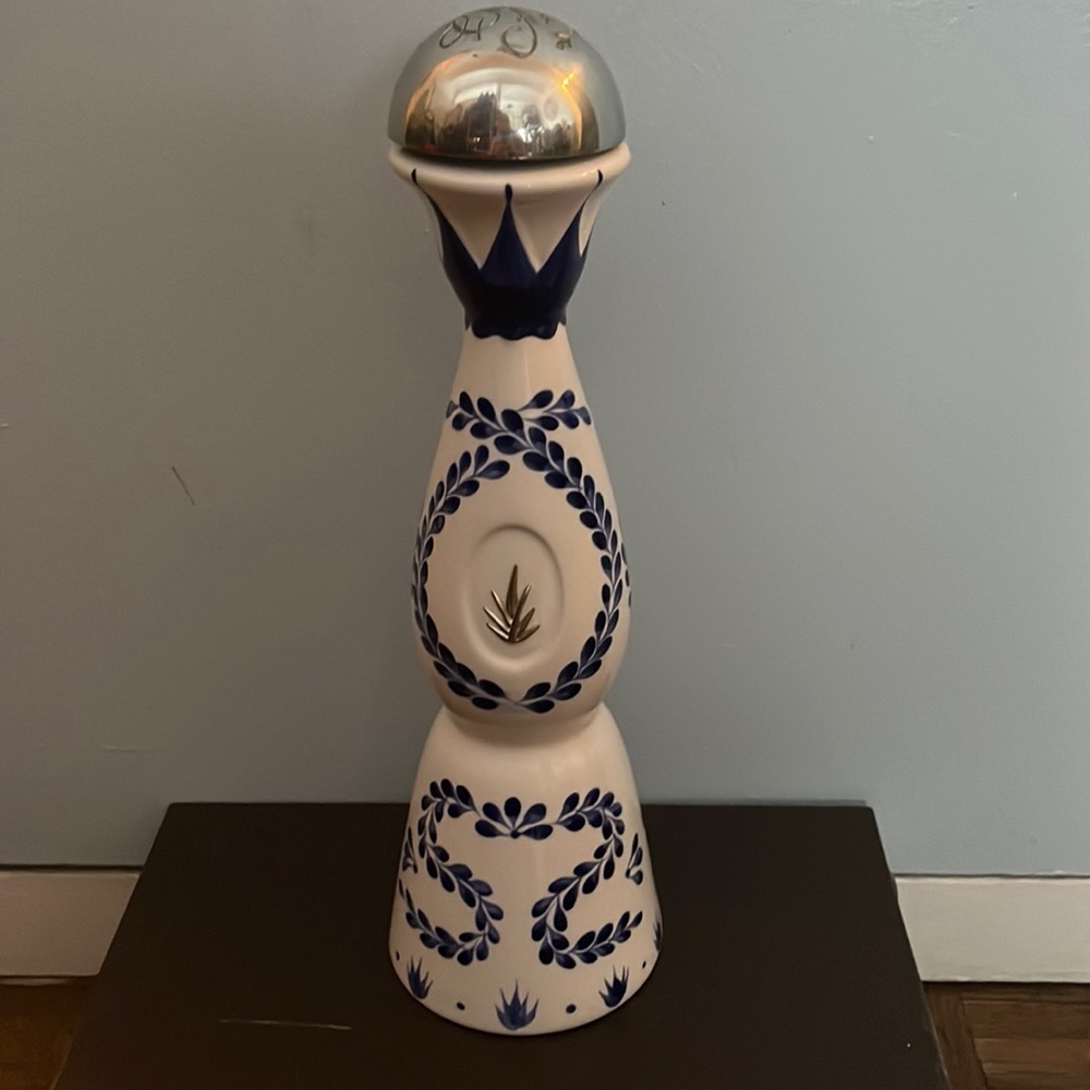 Decorative Casa Azul bottle